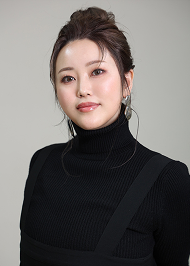 SATOE / メイクアップアーティスト・フォトグラファー・セミナー講師